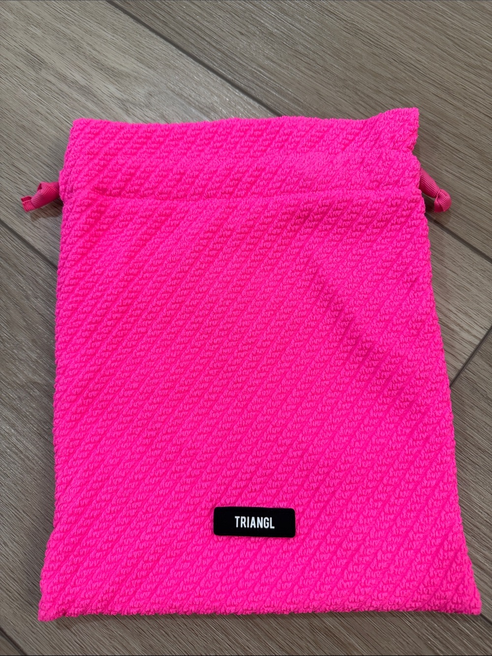 Triangl Maci Fuchsia Pink Bikini Bag Beachy textured Resortwear